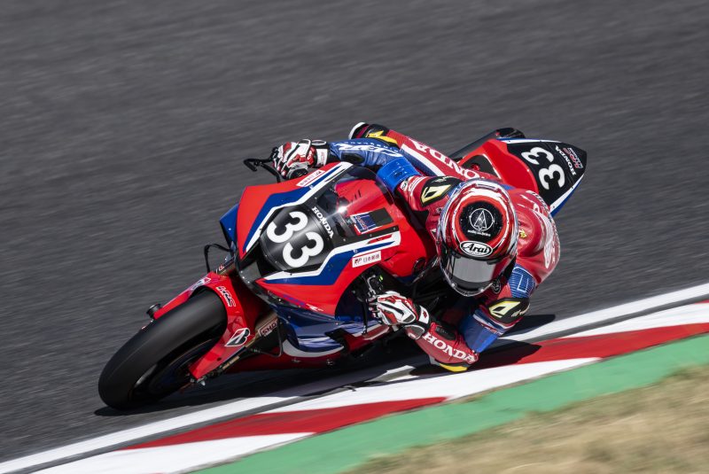 Team HRC with Japan Post’s Nagashima Fastest in 1st Qualifying